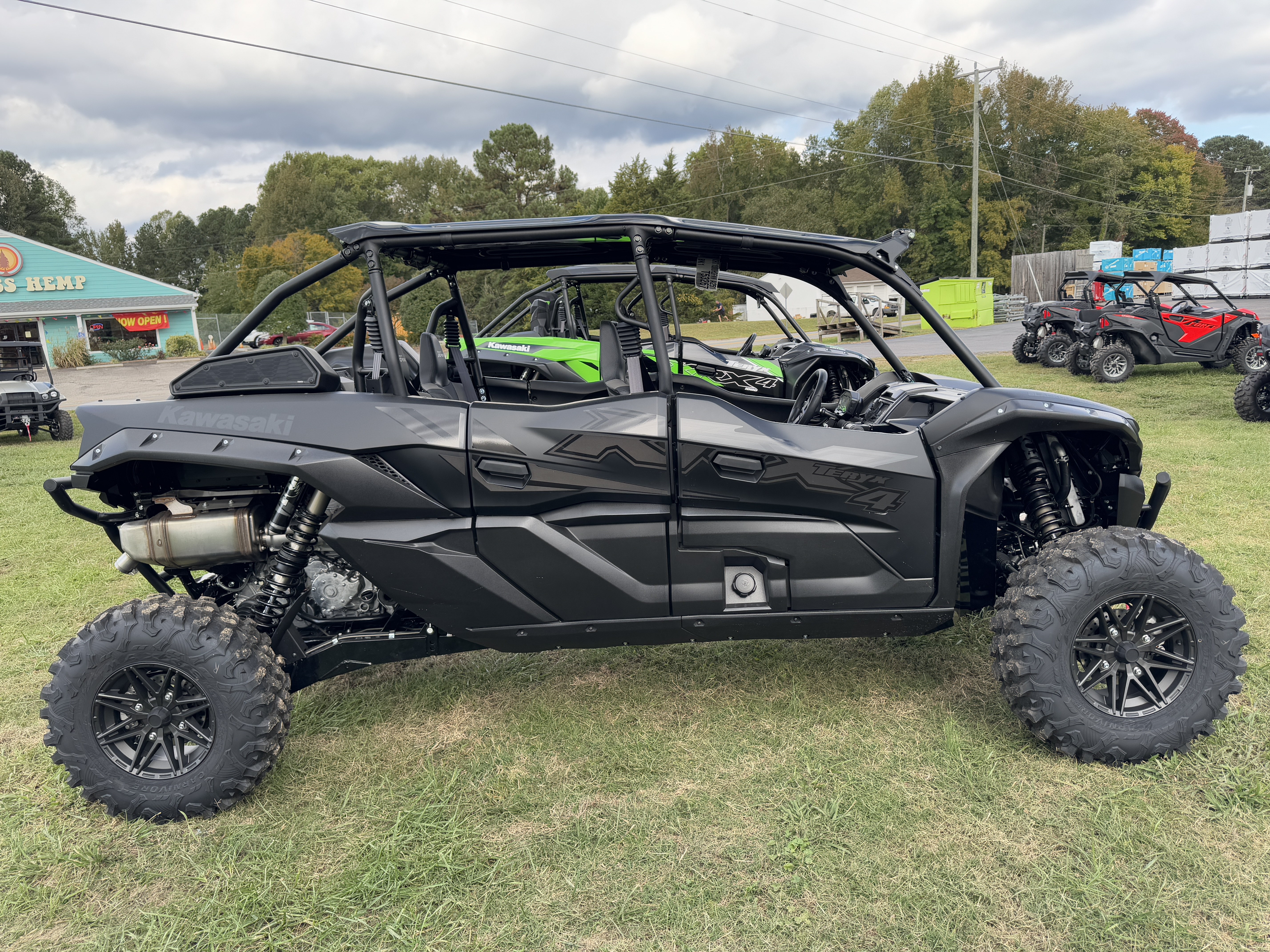 2025 Kawasaki Teryx® KRX4® 1000 Blackout Edition - Photo 5